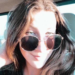 Meet your Posher, Shayla